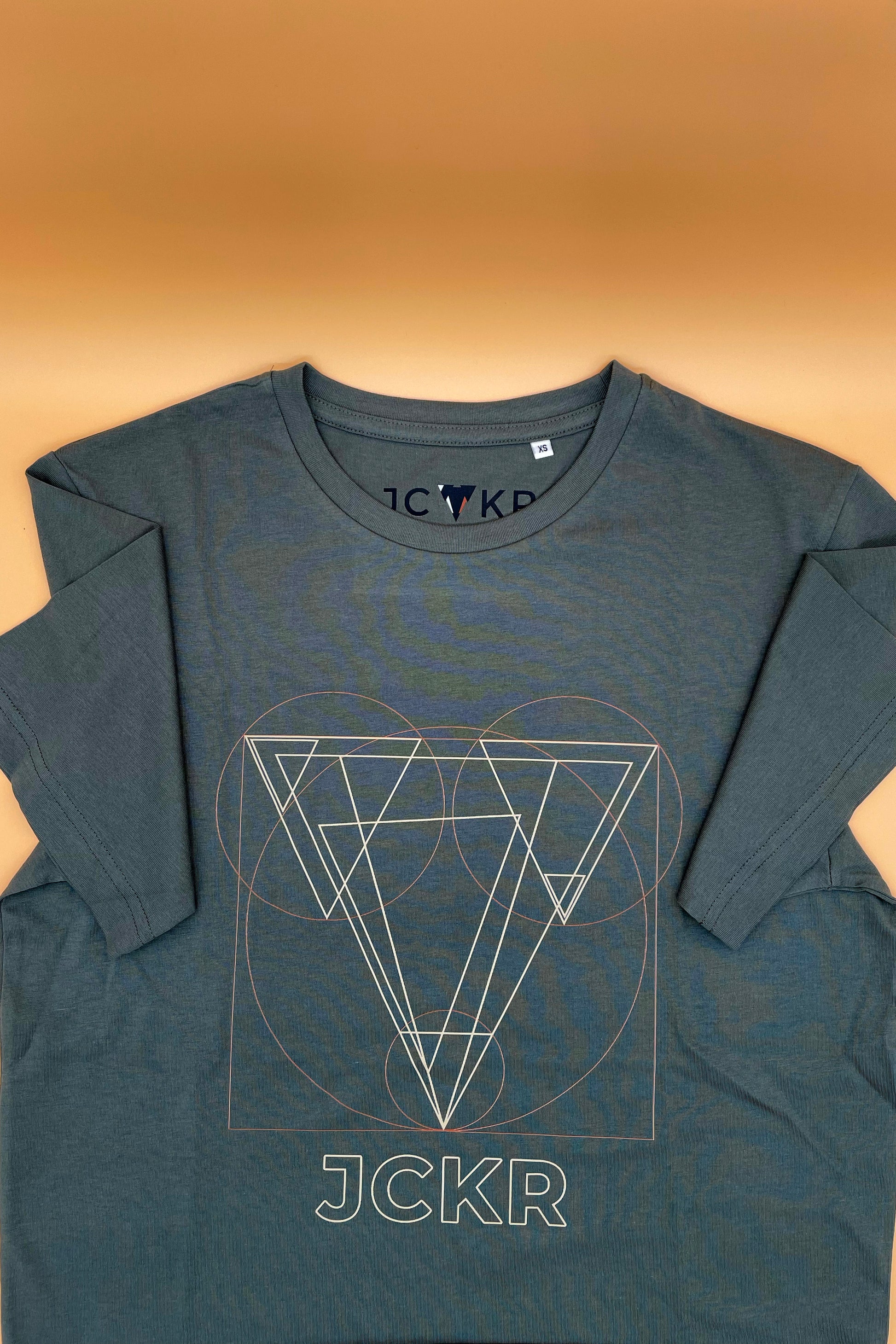 ASSO • Printed Minimalist T-shirt •