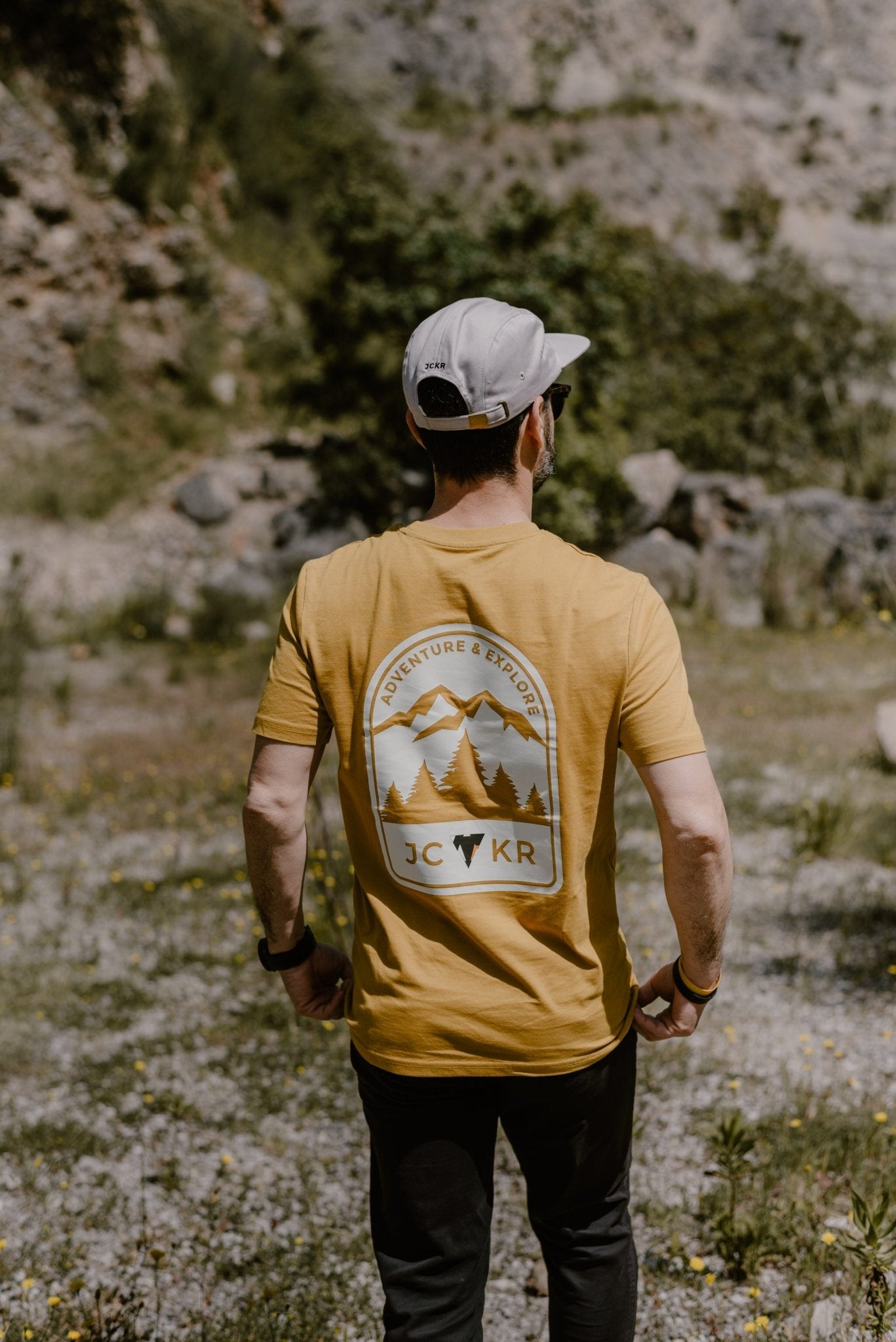ADVENTURE & EXPLORE • printed t-shirt - variable | JCKR clothing