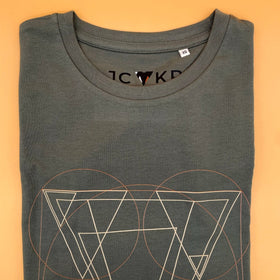 ASSO • Printed Minimalist T-shirt • - variable | JCKR clothing