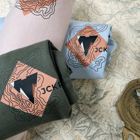 DERNA • Printed Organic Cotton T-shirt For Those Who Wander - variable | JCKR clothing