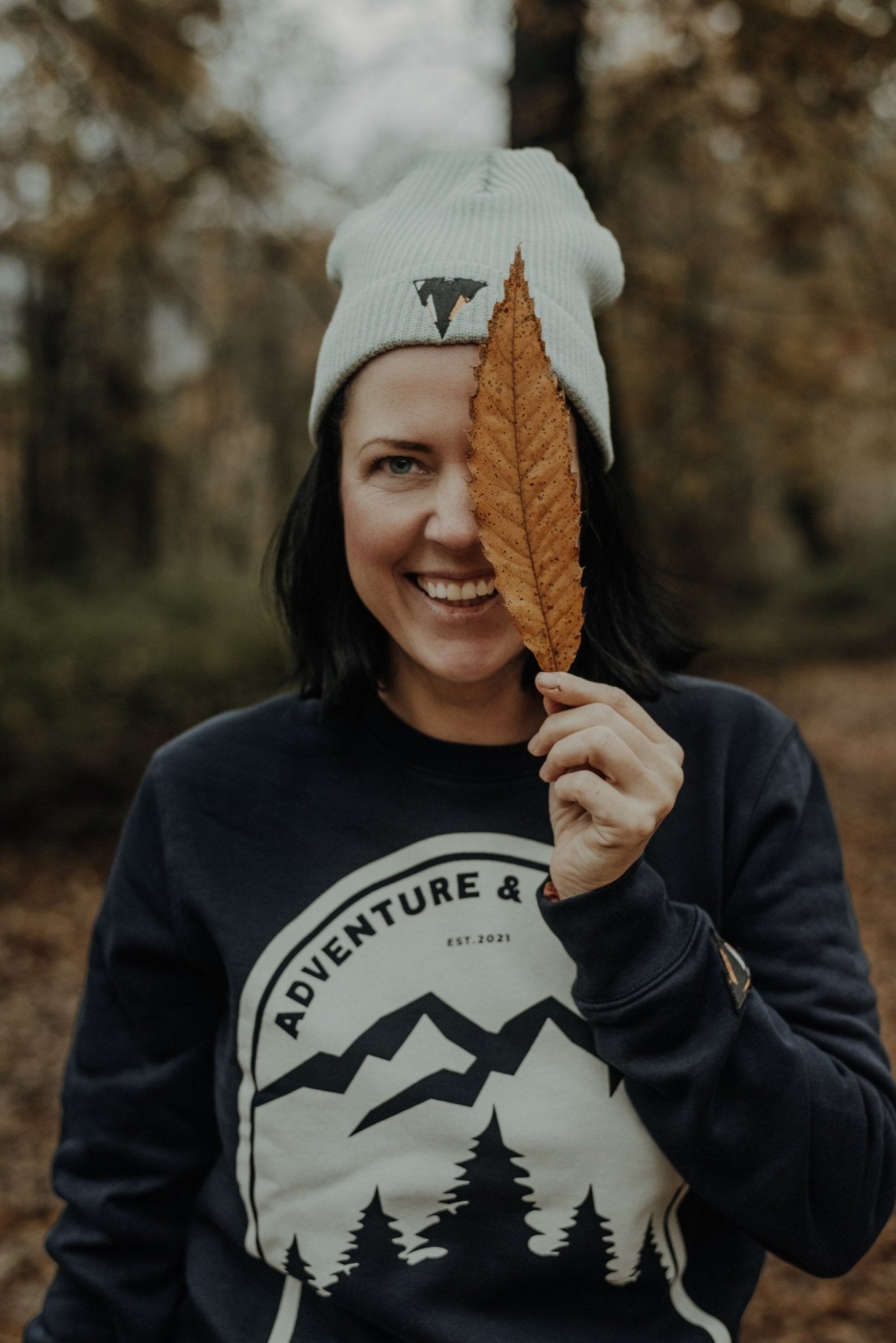 NOVA • navy blue crewneck sweatshirt - variable | JCKR clothing