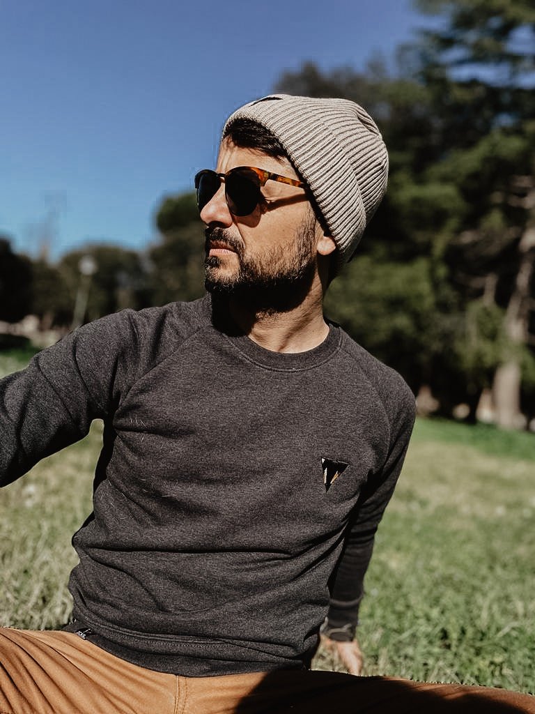 RUSSELL • embroidered crewneck sweatshirt - variable | JCKR clothing